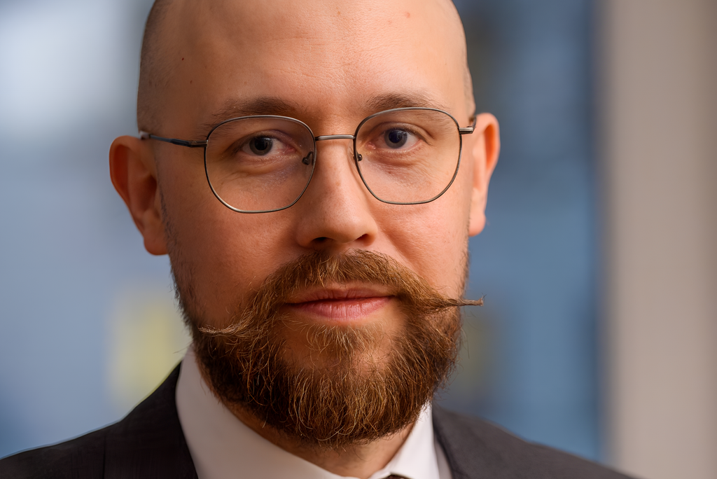 Porträt von Rechtsanwalt Henning Meier
