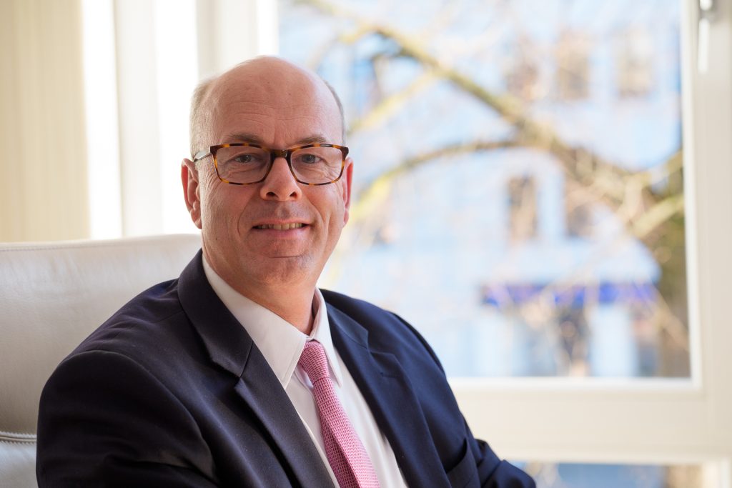 Porträt von Rechtsanwalt Dr. Olaf Dörffer